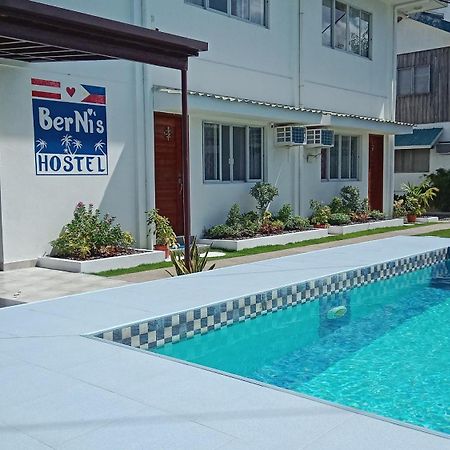Bernis Hostel Moalboal Exterior foto