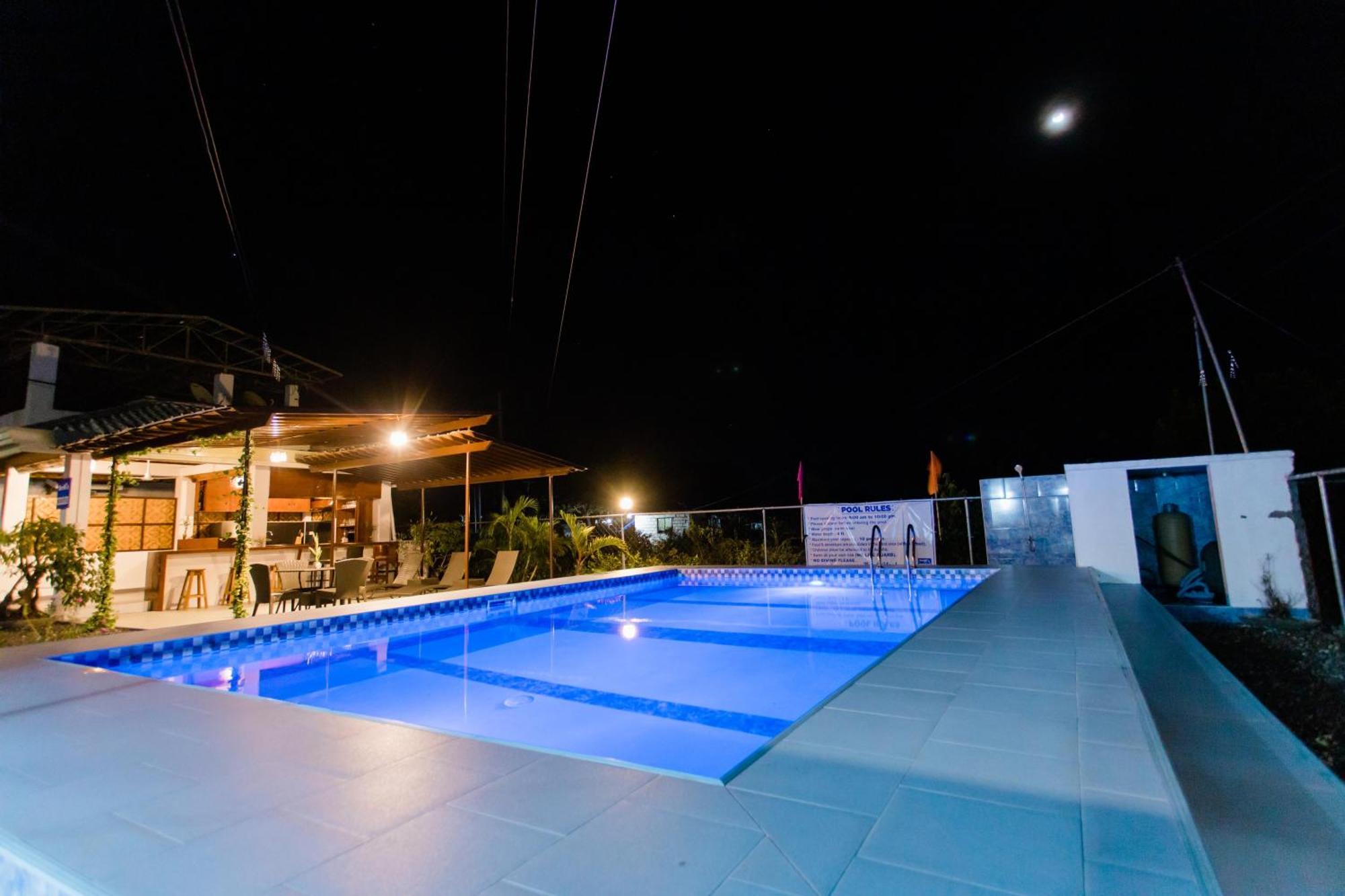 Bernis Hostel Moalboal Exterior foto